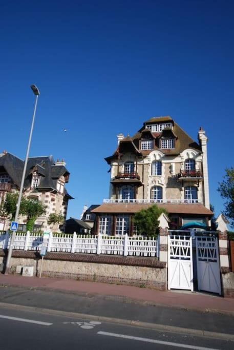 Les Embruns - Plein Ciel - Appartement 3Eme Etage Deauville Exterior photo